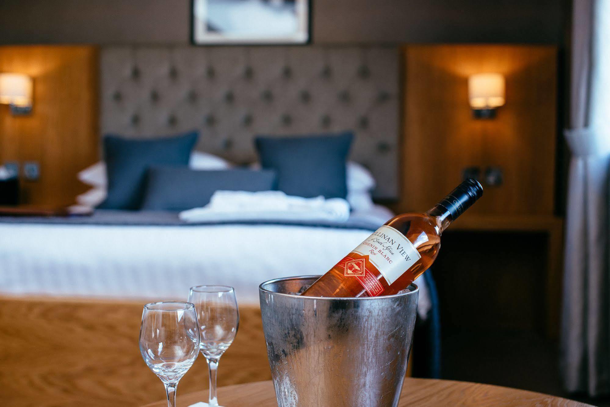 The Redhurst Hotel Glasgow Giffnock Eksteriør bilde